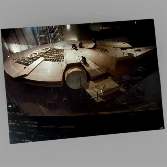 Star Wars Poster Millennium Falcon - Picture 1 of 1
